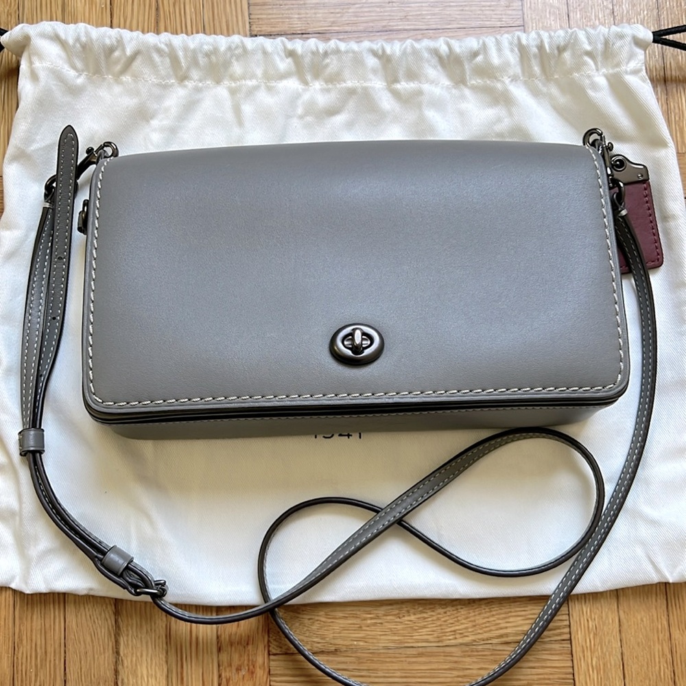 COACH Dinky Crossbody in Glovetanned Leather